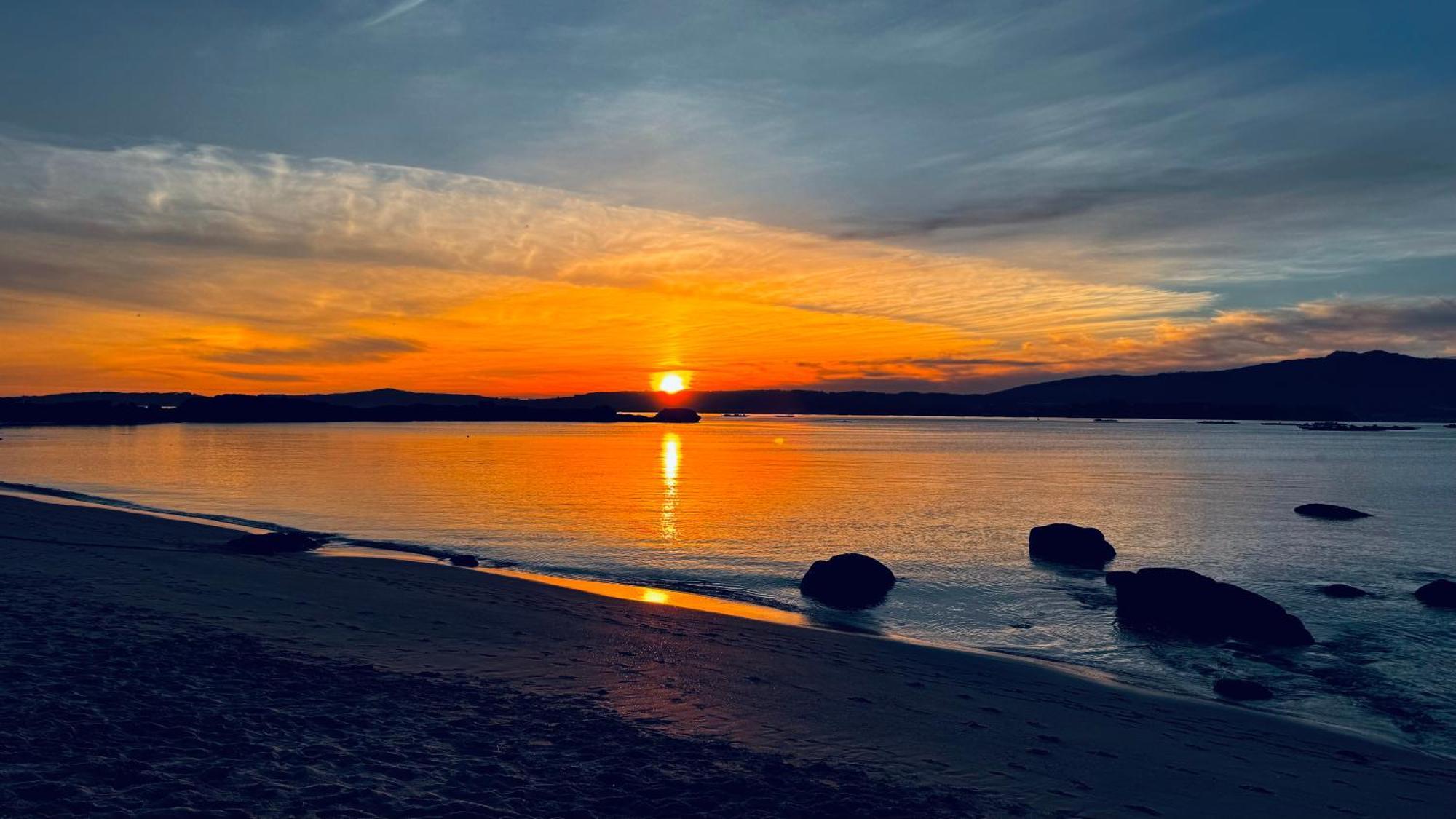 Apartamento Paseo Maritimo-A Illa De Arousa Buitenkant foto