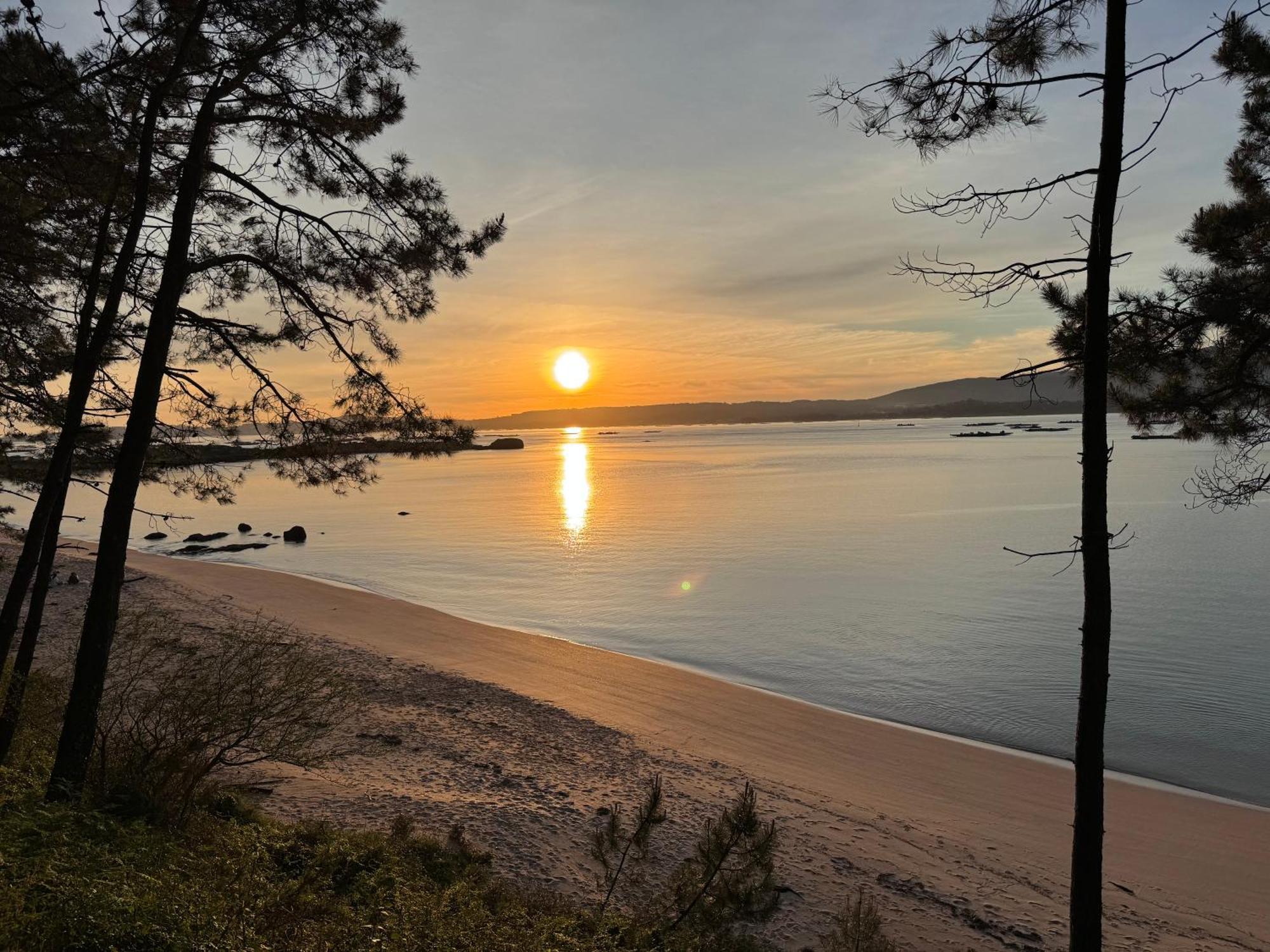 Apartamento Paseo Maritimo-A Illa De Arousa Buitenkant foto